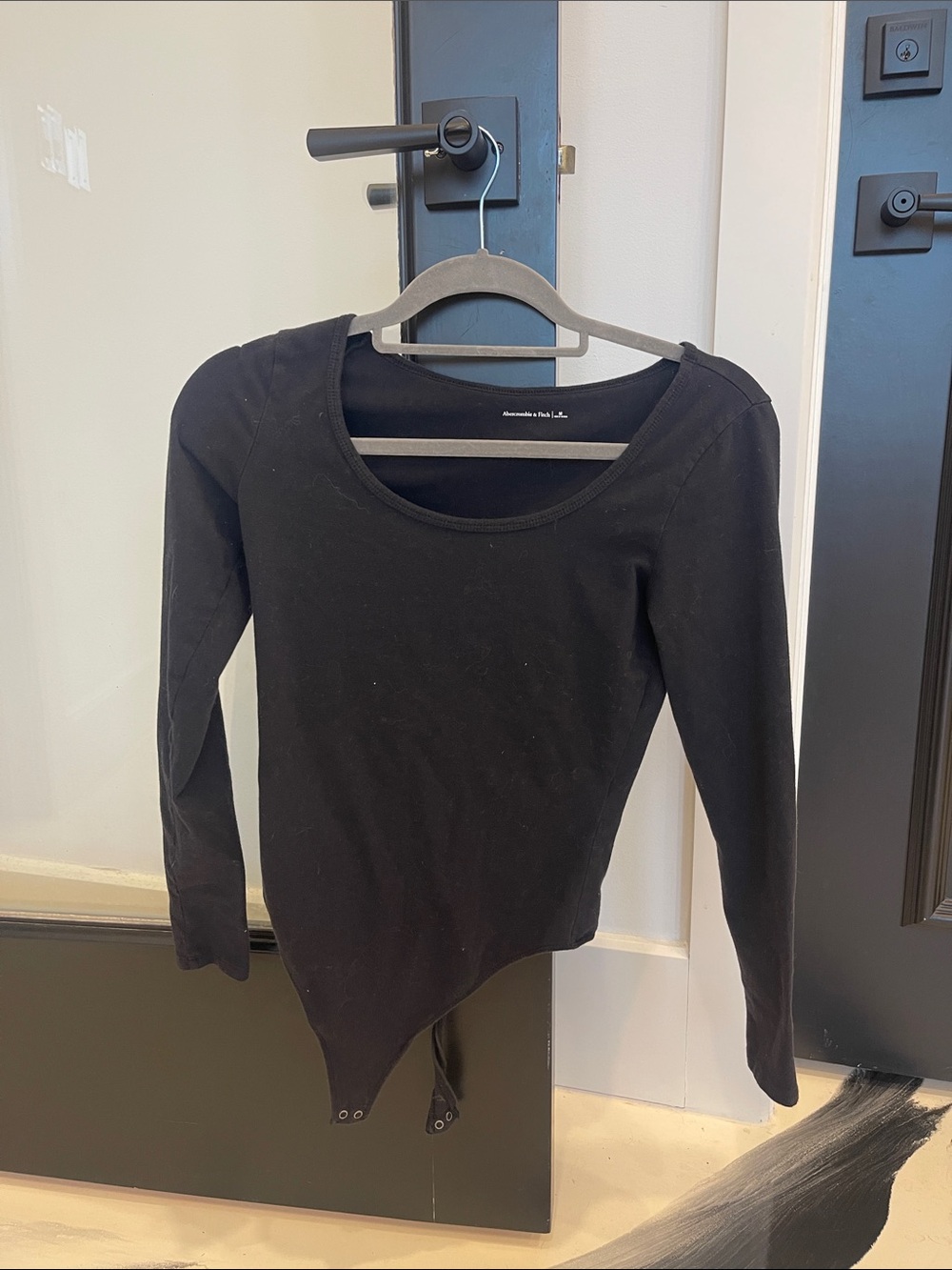 Abercrombie & Fitch Black Long-Sleeve Scoop Neck Bodysuit